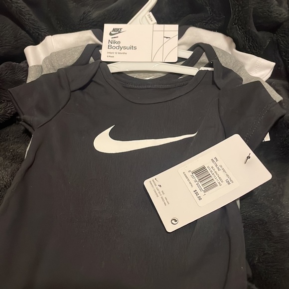 BABY Nike bundle - Picture 4 of 5
